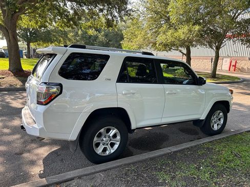 Used 2024 Toyota 4Runner SR5 RWD image 6