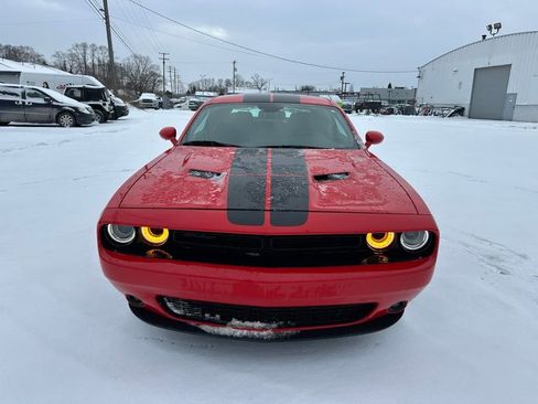 Used 2020 Dodge Challenger SXT w/ Blacktop Package image 8