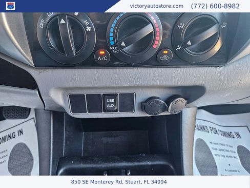 Used 2014 Toyota Tacoma PreRunner w/ SR5 Package image 35