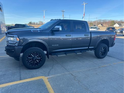 Used 2022 RAM 2500 Laramie image 1