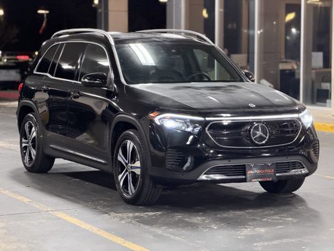 Used 2022 Mercedes-Benz EQB 350 4MATIC image 3