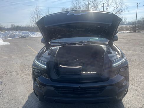 Used 2025 Chevrolet Silverado EV W/T image 11