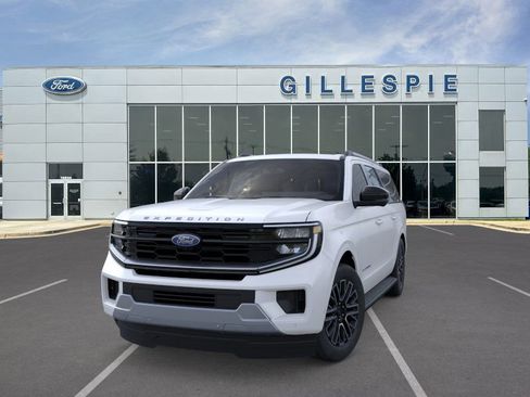 New 2026 Ford Expedition Max Platinum image 2