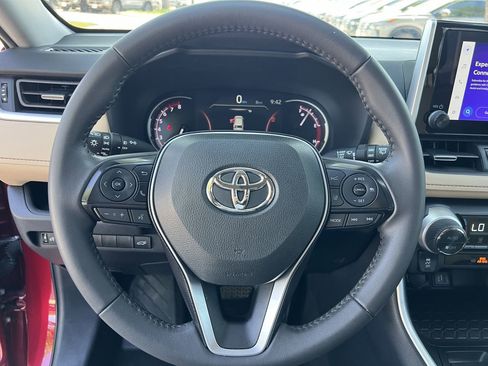 Used 2025 Toyota RAV4 XLE Premium FWD image 9