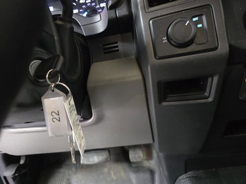 Used 2017 Ford F350 XL image 12