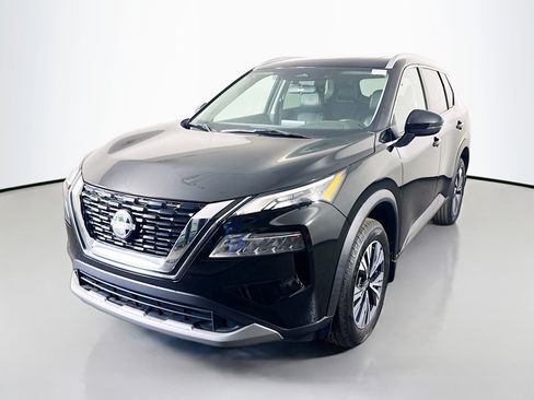 Used 2022 Nissan Rogue SV w/ SV Premium Package image 4