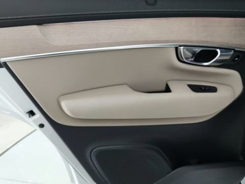 Certified 2026 Volvo XC90 B6 Ultra w/ Protection Package AWD/4WD image 28