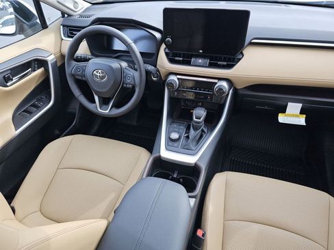 Certified 2025 Toyota RAV4 Limited w/ Advanced Technology Package image 31