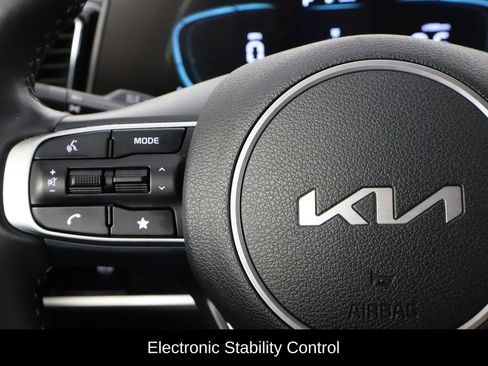 Used 2024 Kia Sportage EX FWD image 8