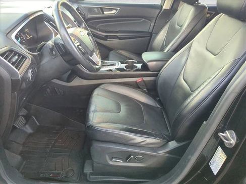 Used 2016 Ford Edge Titanium w/ Technology Package image 16
