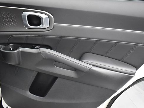 Used 2022 Kia Sorento SX w/ Panoramic Sunroof Package image 29