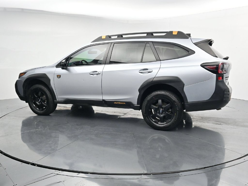 Used 2022 Subaru Outback Wilderness AWD/4WD image 5