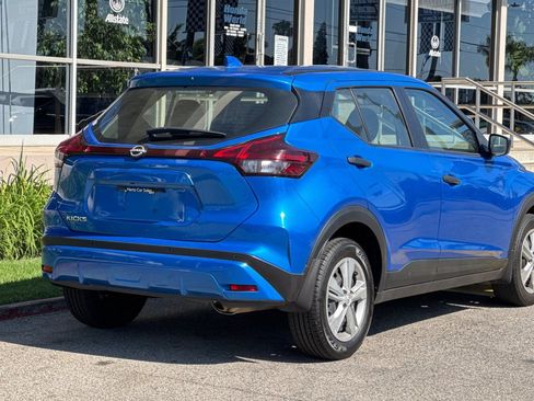 Used 2024 Nissan Kicks S FWD image 5