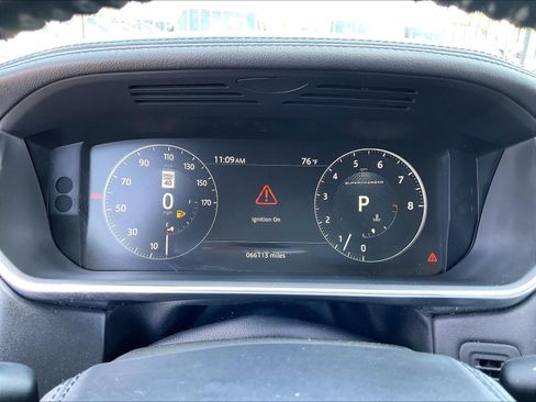 Used 2017 Land Rover Range Rover Supercharged AWD/4WD image 22
