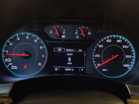 Used 2022 Chevrolet Traverse LS FWD image 23
