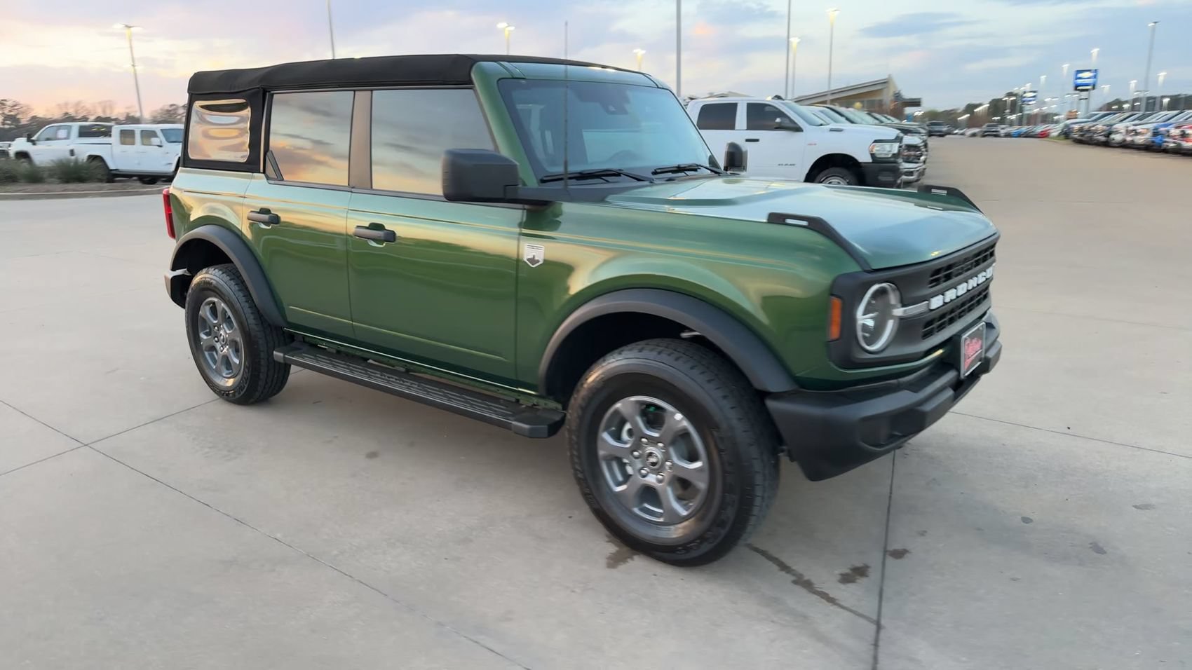 Used 2025 Ford Bronco Big Bend AWD/4WD image 3