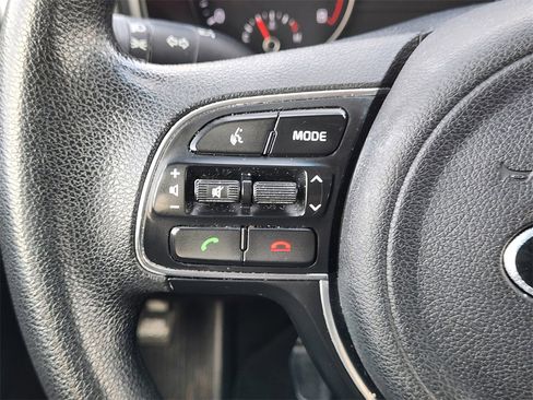 Used 2018 Kia Sportage LX image 27