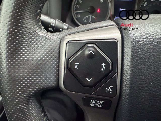 Used 2017 Toyota Tacoma SR5 w/ Tow Package RWD image 25