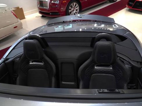 Used 2021 Jaguar F-TYPE R image 18