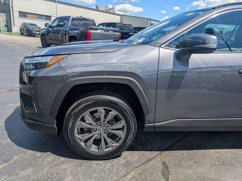 Used 2022 Toyota RAV4 XLE Premium AWD/4WD image 2