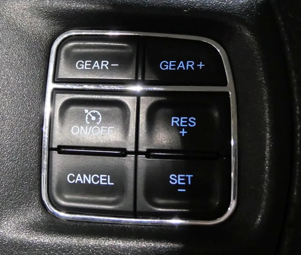 Used 2018 RAM 1500 Tradesman w/ Chrome Appearance Group AWD/4WD image 20