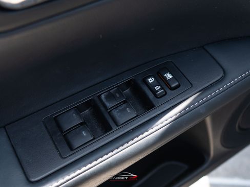 Used 2014 Lexus ES 350 w/ Luxury Package FWD image 38