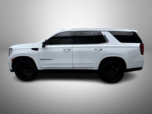 Used 2024 GMC Yukon Denali w/ Advanced Technology Package image 8