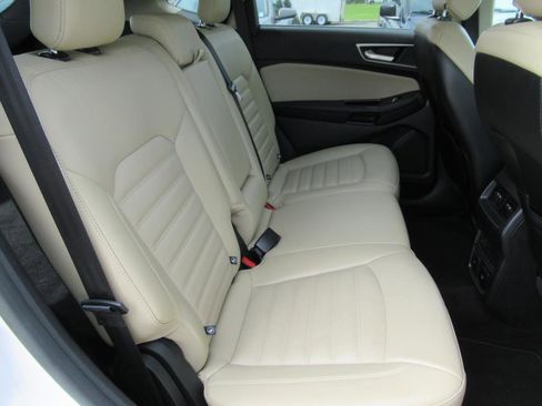 Used 2018 Ford Edge SEL w/ Equipment Group 201A image 13
