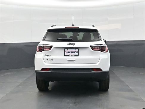 New 2026 Jeep Compass Latitude image 5