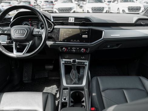 Used 2023 Audi Q3 2.0T Premium w/ Convenience Package AWD/4WD image 8