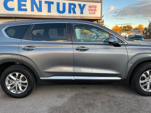 Used 2019 Hyundai Santa Fe SE FWD image 13