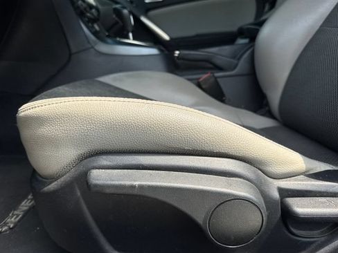 Used 2015 Hyundai Genesis 3.8 RWD image 14