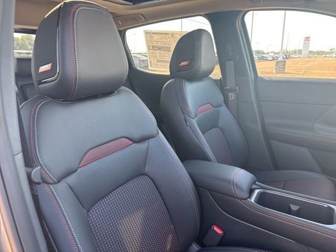 New 2026 Nissan Kicks SR w/ SR Premium Package image 21