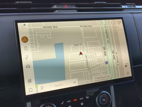 Used 2023 Land Rover Range Rover SE image 30