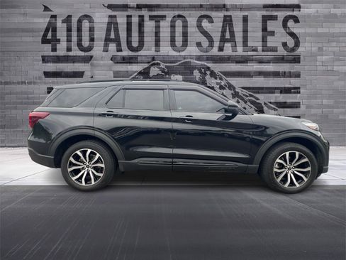 Used 2020 Ford Explorer ST w/ Premium Technology Package AWD/4WD image 2