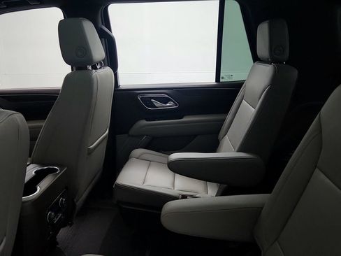 Used 2023 Chevrolet Tahoe LT w/ Luxury Package AWD/4WD image 24