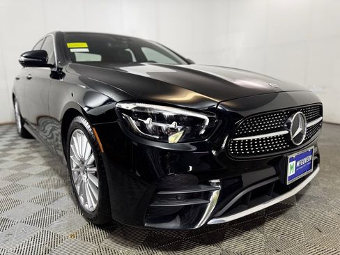 Used 2022 Mercedes-Benz E 350 4MATIC Sedan image 9