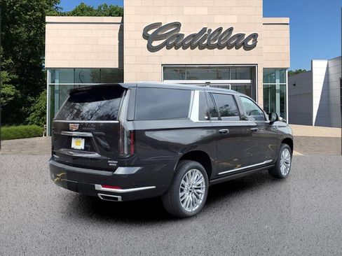 New 2026 Cadillac Escalade ESV Luxury image 5