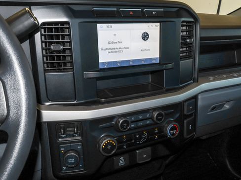 Certified 2024 Ford F250 XL w/ XL Chrome Package AWD/4WD image 29