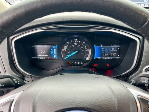 Used 2019 Ford Fusion Titanium image 12