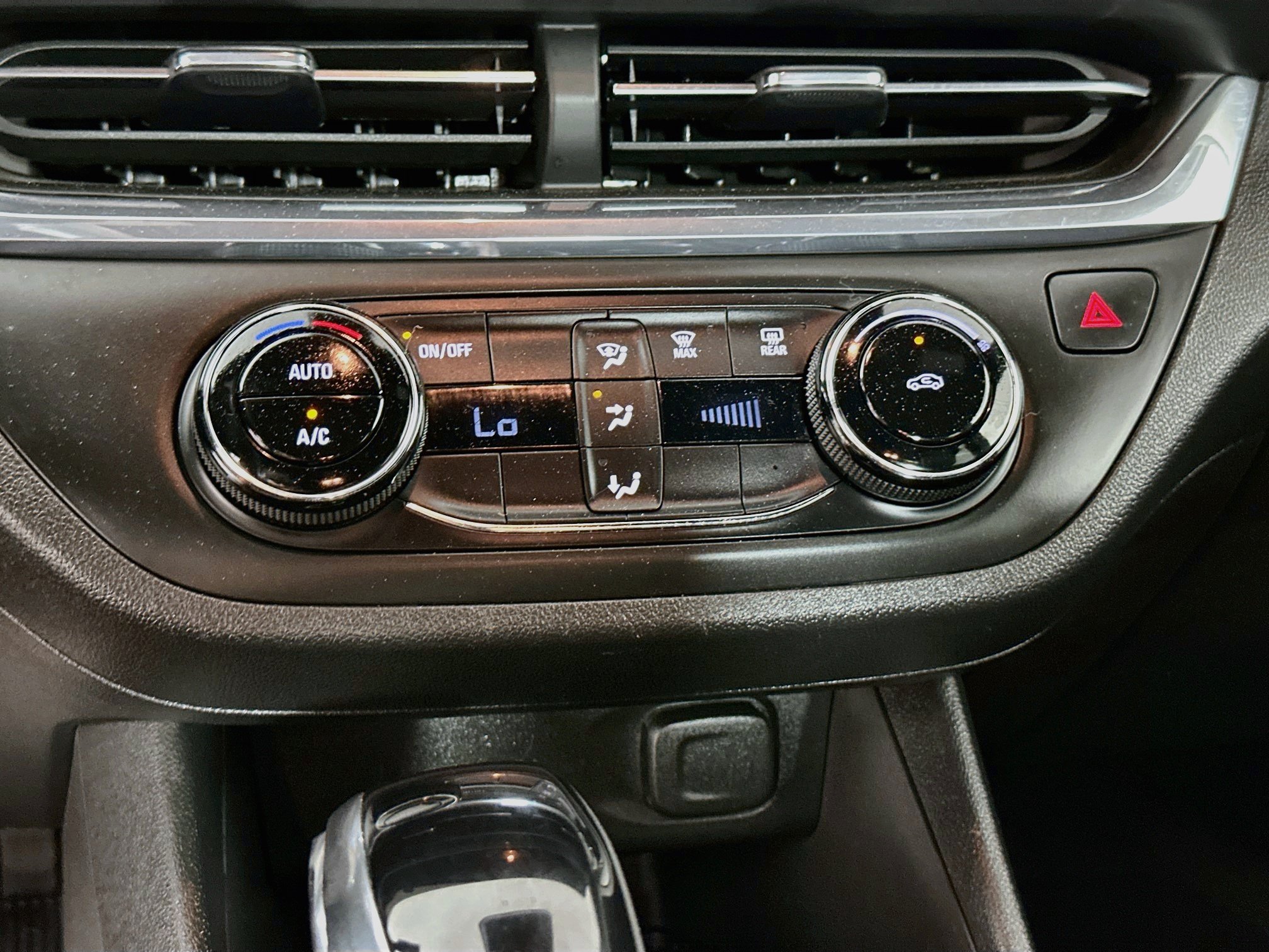 Used 2026 Buick Envista Preferred FWD image 22