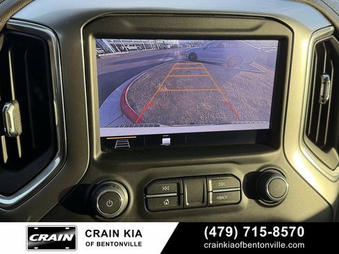 Used 2019 Chevrolet Silverado 1500 LT w/ Texas Edition image 17