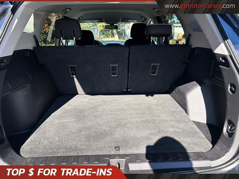 Used 2018 GMC Terrain SLE w/ Driver Convenience Package AWD/4WD image 19