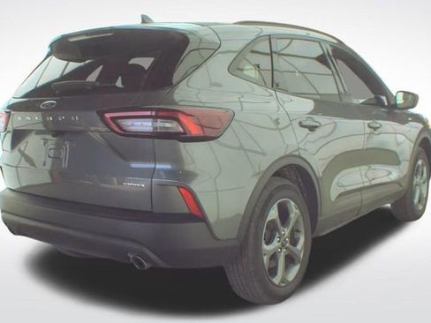 Used 2025 Ford Escape ST-Line image 2