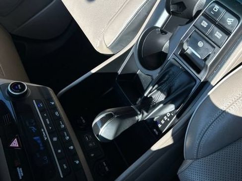 Used 2019 Hyundai Tucson Limited AWD/4WD image 16