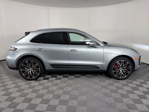 Certified 2023 Porsche Macan S AWD/4WD image 8