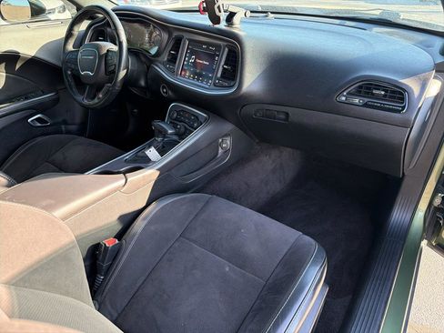 Used 2018 Dodge Challenger R/T Plus RWD image 17
