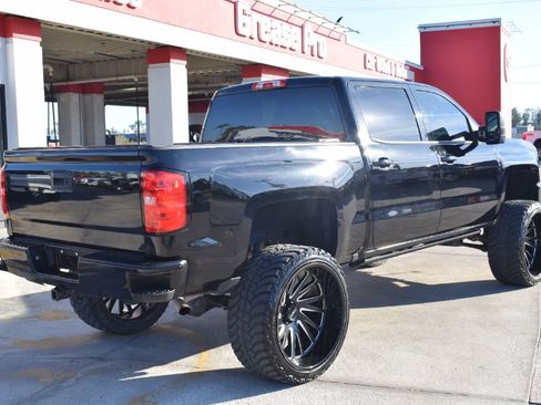 Used 2018 Chevrolet Silverado 1500 LT w/ All Star Edition image 4