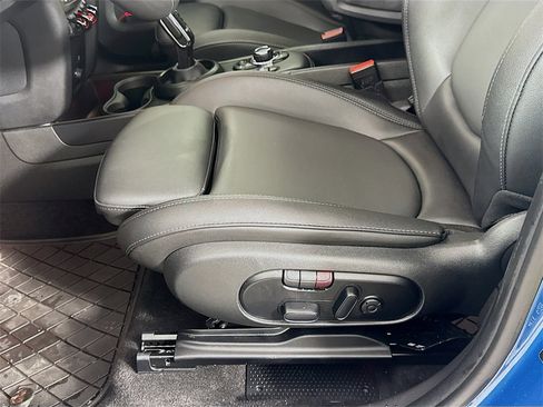 Certified 2024 MINI Cooper Countryman S w/ Premium Package image 19