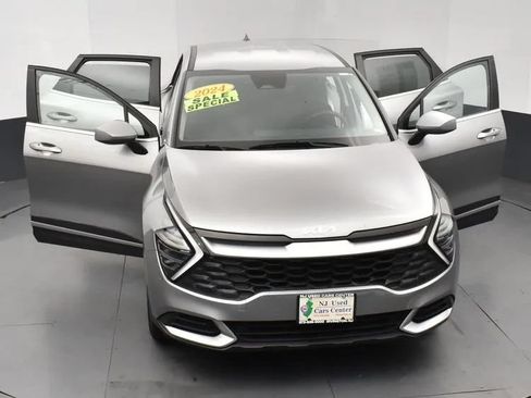 Used 2024 Kia Sportage LX FWD image 10